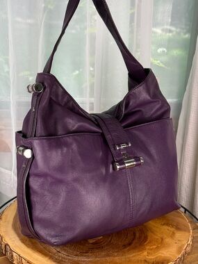 Michael Michael Kors Purple Pebbled Leather Slouchy Hobo Shoulder Bag